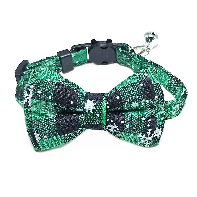 Collier à nœud papillon avec clochette pour chat