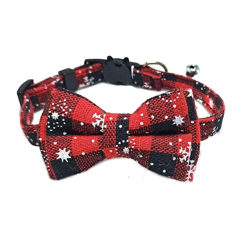 Collier à nœud papillon avec clochette pour chat